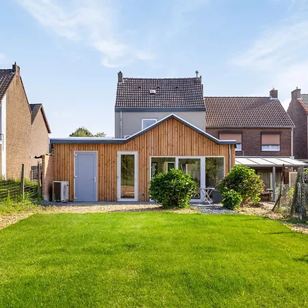 Holiday home Casa Waubach - 6 Persoons Ruime Vakantiewoning Landgraaf