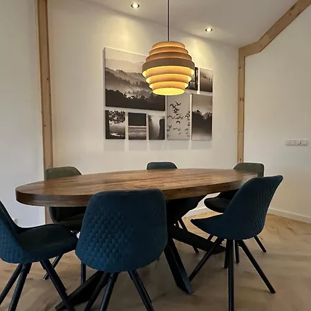 Casa Waubach - 6 Persoons Ruime Vakantiewoning