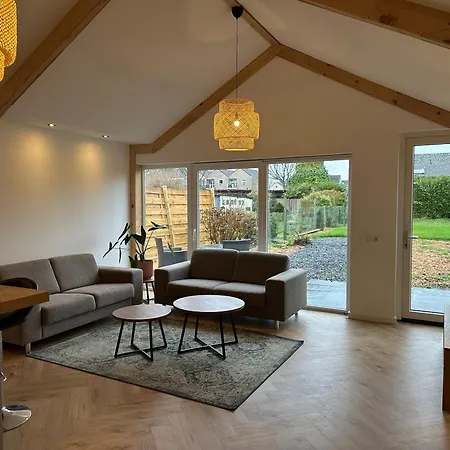 Casa Waubach - 6 Persoons Ruime Vakantiewoning Holiday home