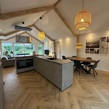 Holiday home Casa Waubach - 6 Persoons Ruime Vakantiewoning Landgraaf